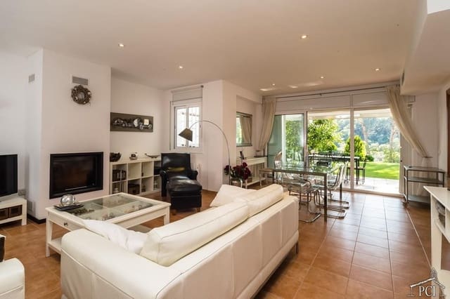 3 camera da letto Villetta a Schiera in vendita in Palafrugell con piscina garage - 520.000 € (Rif: 8359681)