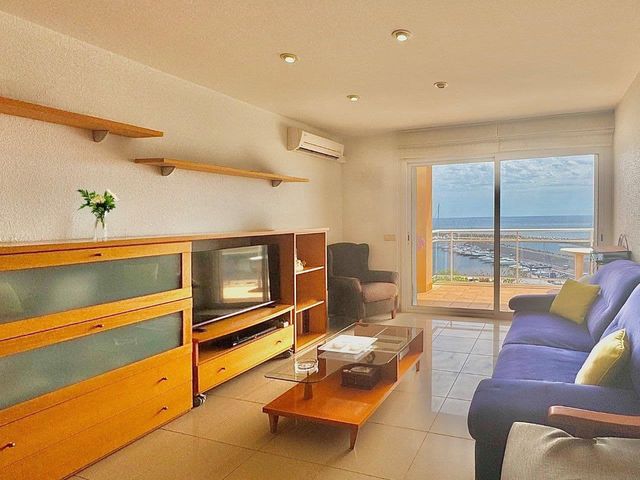 3 bedroom Penthouse for sale in Palamós with garage - € 637,000 (Ref: 8383034)