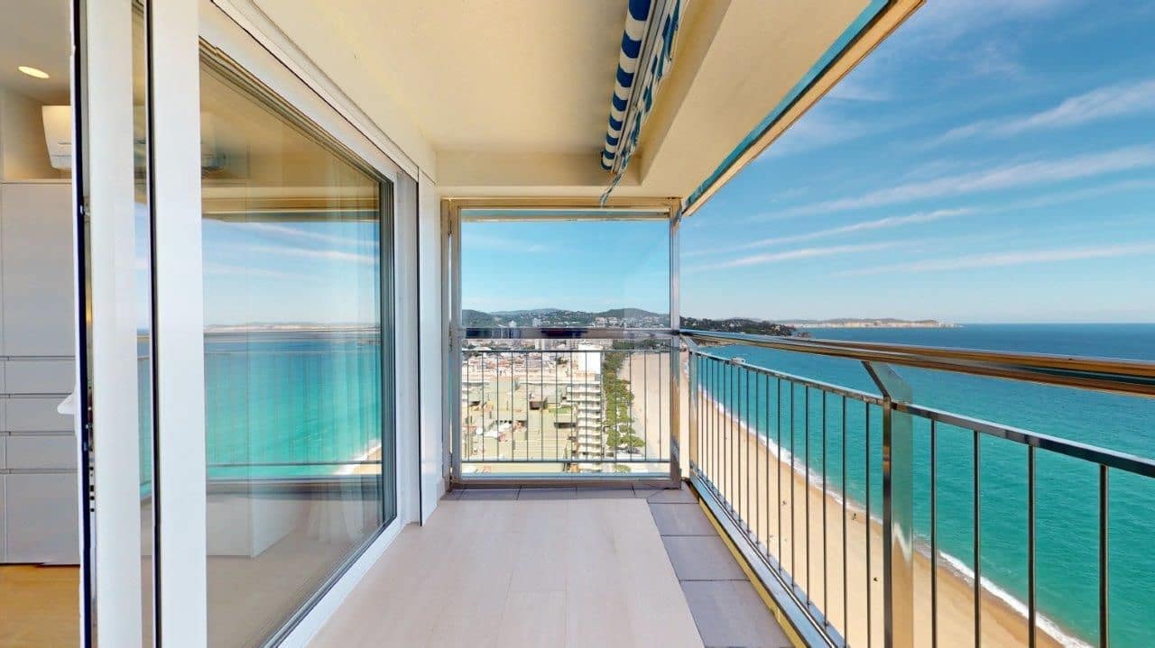 3 makuuhuone Kattohuoneisto myytävänä paikassa Platja d'Aro mukana 
autotalli - 890 000 € (Ref: 8419551)