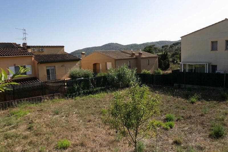 Grunde uden byggetilladelser til salg i Palafrugell - € 109.000 (Ref: 8671833)