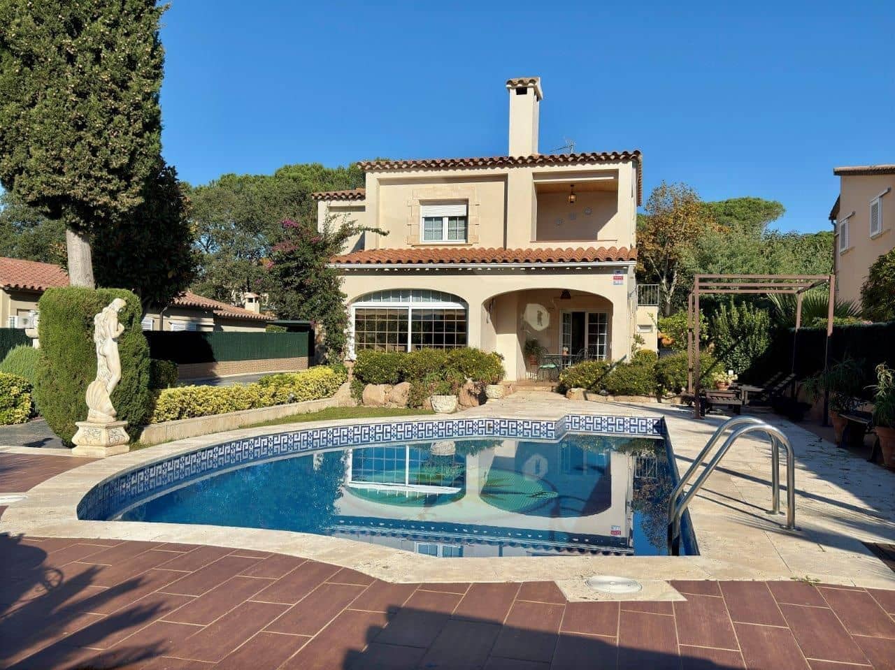 5 soveværelse Villa til salg i Santa Cristina d'Aro - € 695.000 (Ref: 8689503)