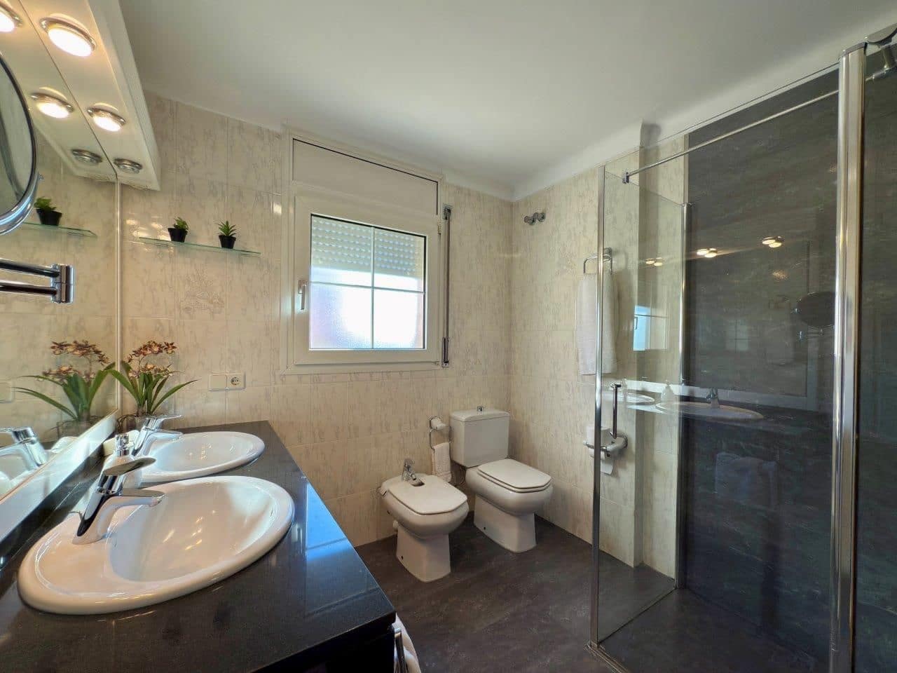 5 soveværelse Villa til salg i Santa Cristina d'Aro - € 695.000 (Ref: 8689503)