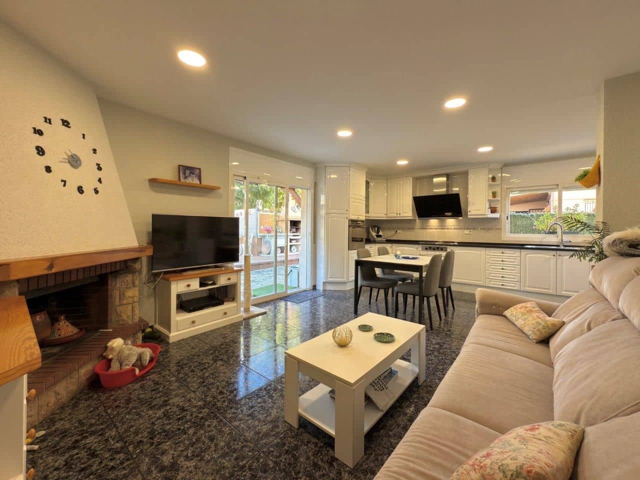 5 soveværelse Villa til salg i Santa Cristina d'Aro - € 695.000 (Ref: 8689503)