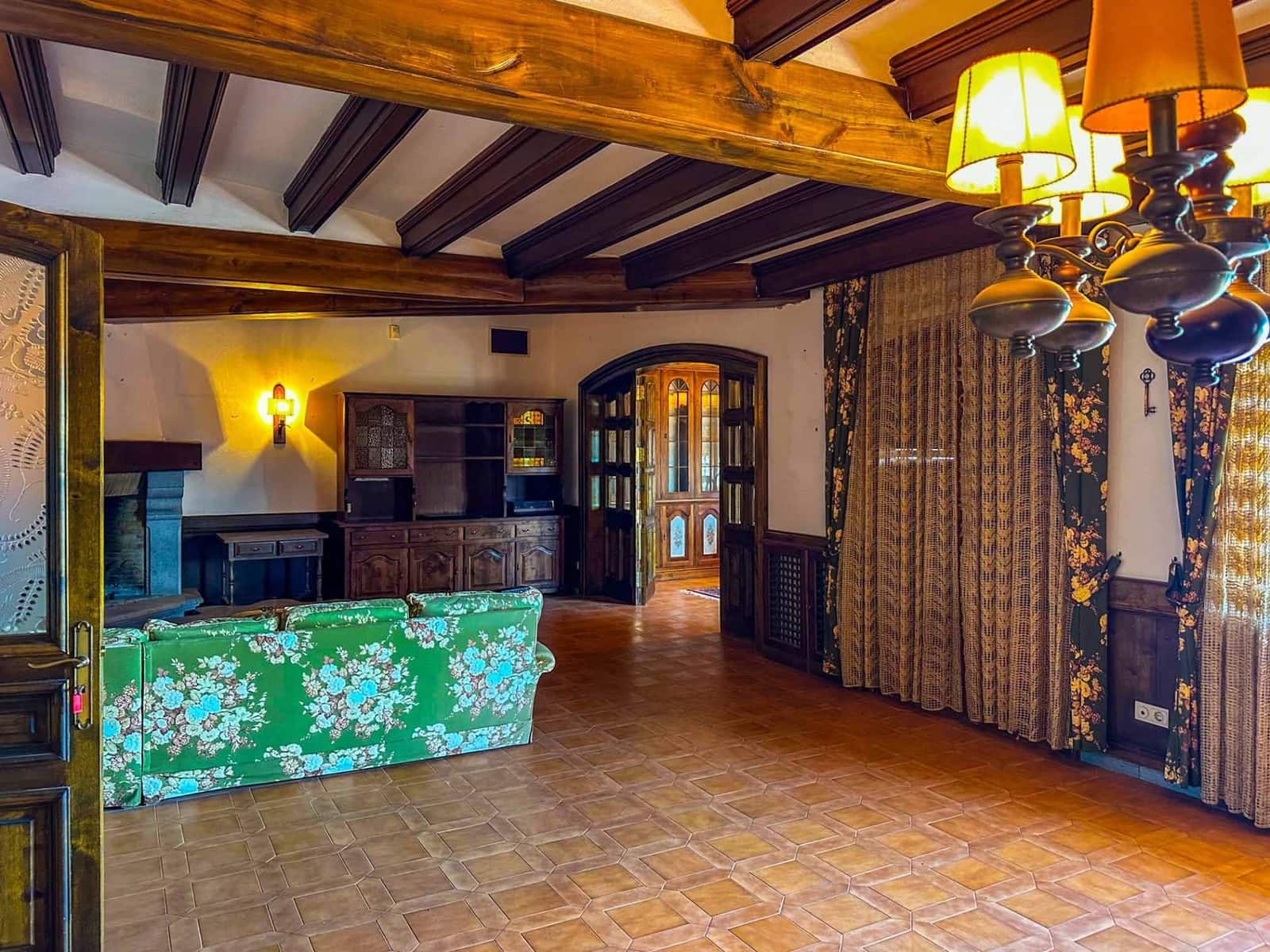 5 slaapkamer Villa te koop in Ordis met garage - € 580.000 (Ref: 8994052)