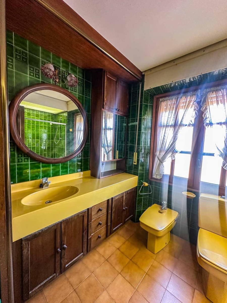 5 slaapkamer Villa te koop in Ordis met garage - € 580.000 (Ref: 8994052)