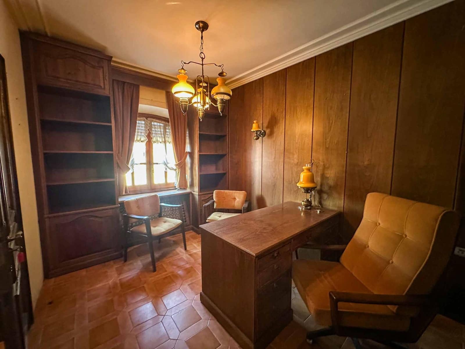 5 slaapkamer Villa te koop in Ordis met garage - € 580.000 (Ref: 8994052)