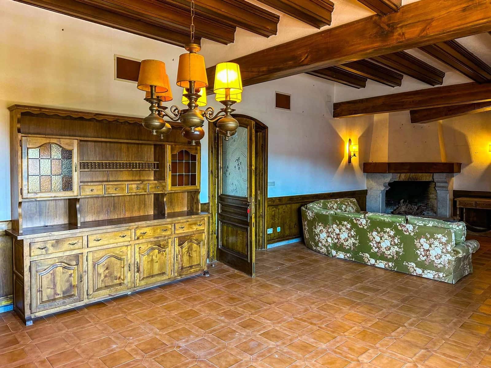 5 slaapkamer Villa te koop in Ordis met garage - € 580.000 (Ref: 8994052)