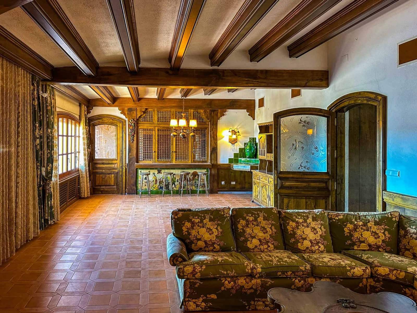 5 slaapkamer Villa te koop in Ordis met garage - € 580.000 (Ref: 8994052)