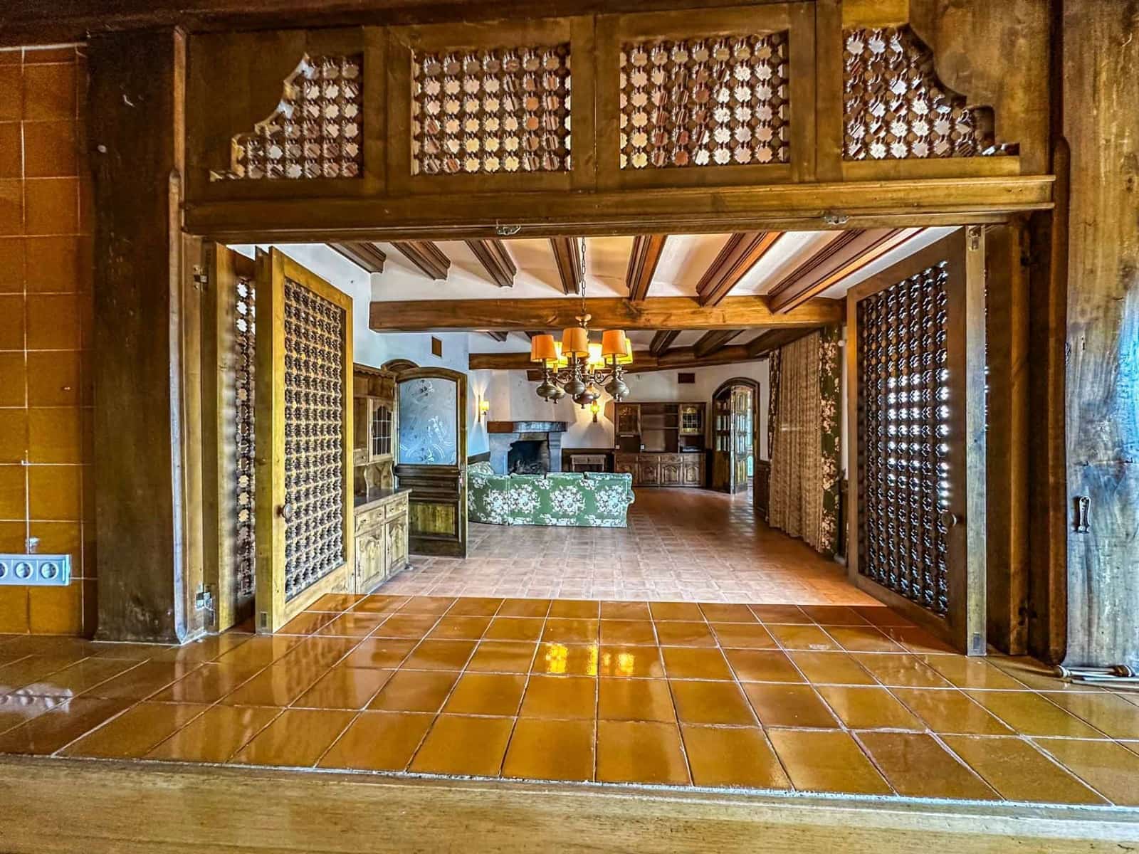 5 slaapkamer Villa te koop in Ordis met garage - € 580.000 (Ref: 8994052)