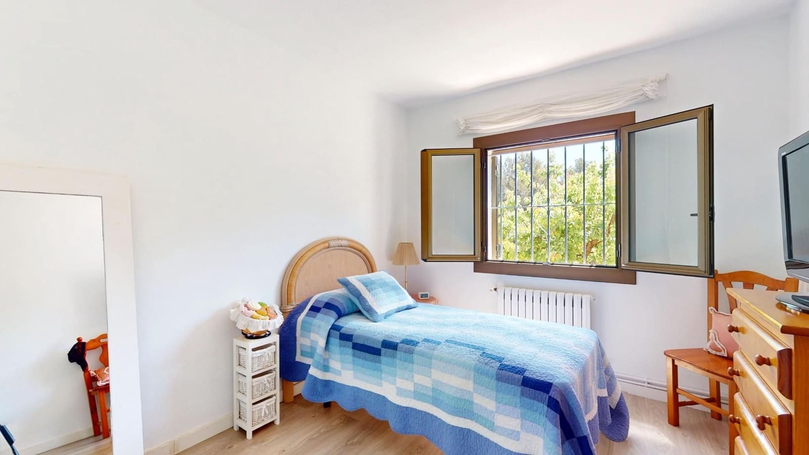 5 makuuhuone Huvila myytävänä paikassa Calonge i Sant Antoni mukana 
autotalli - 680 000 € (Ref: 9017374)