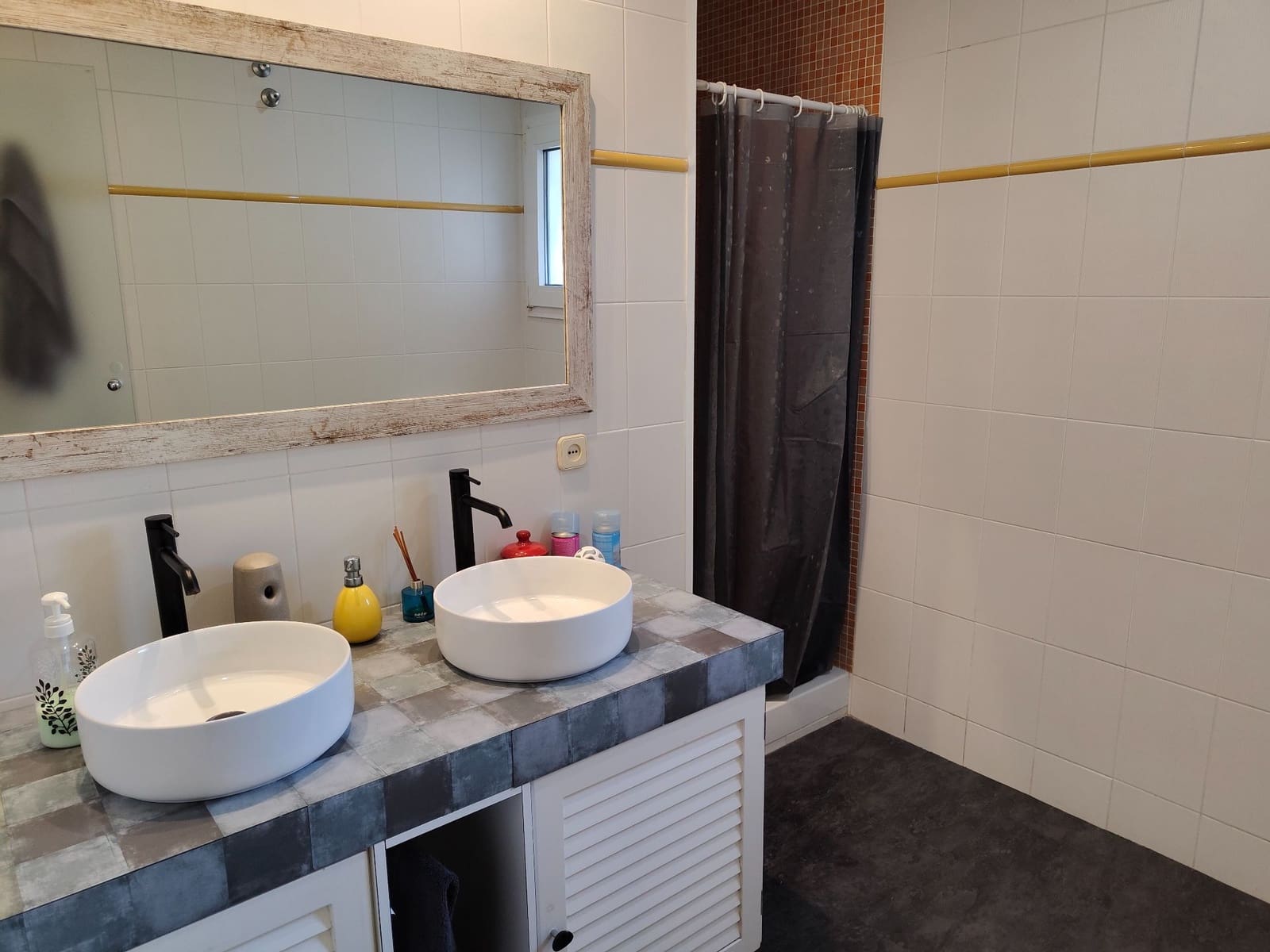 4 makuuhuone Huvila myytävänä paikassa Sant Antoni de Calonge mukana uima-altaan 
autotalli - 525 000 € (Ref: 9110157)