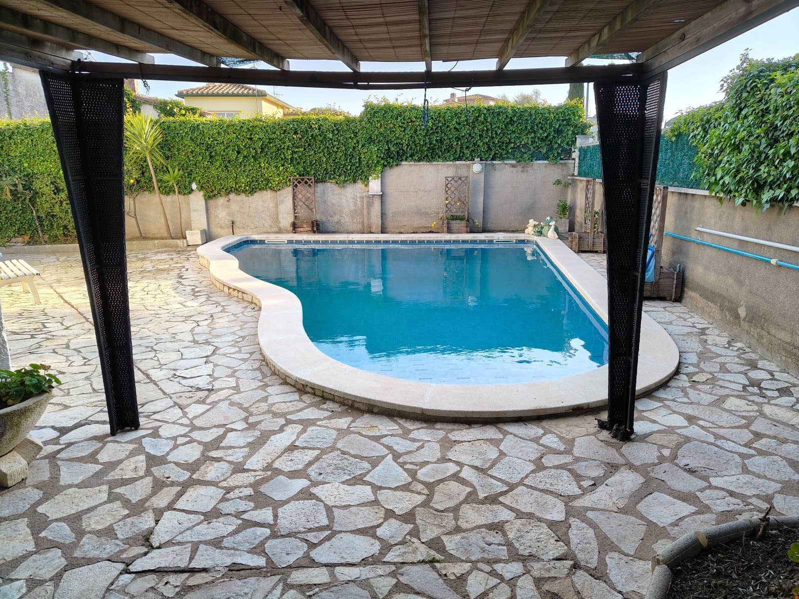 4 makuuhuone Huvila myytävänä paikassa Sant Antoni de Calonge mukana uima-altaan 
autotalli - 525 000 € (Ref: 9110157)