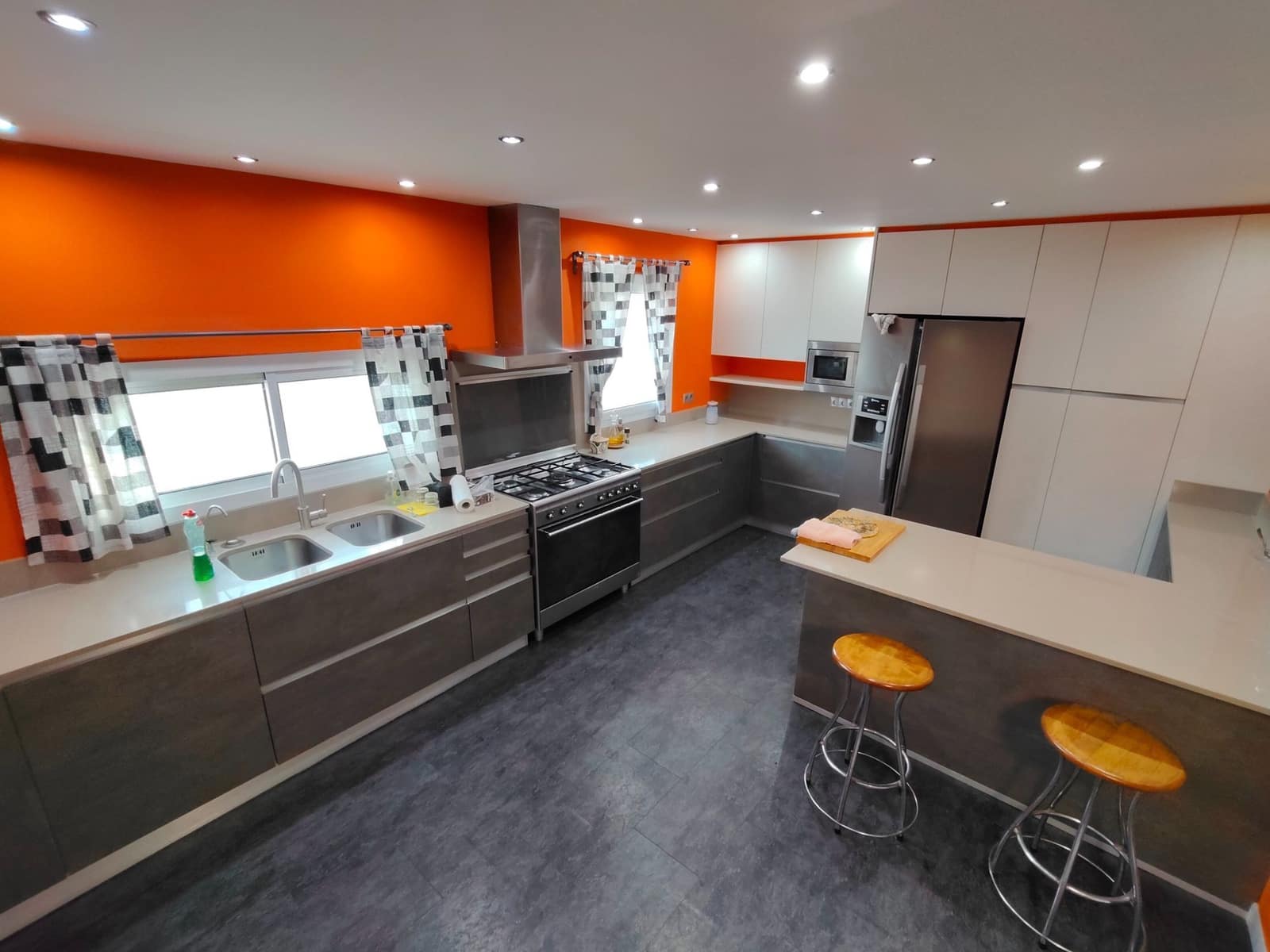 4 makuuhuone Huvila myytävänä paikassa Sant Antoni de Calonge mukana uima-altaan 
autotalli - 525 000 € (Ref: 9110157)