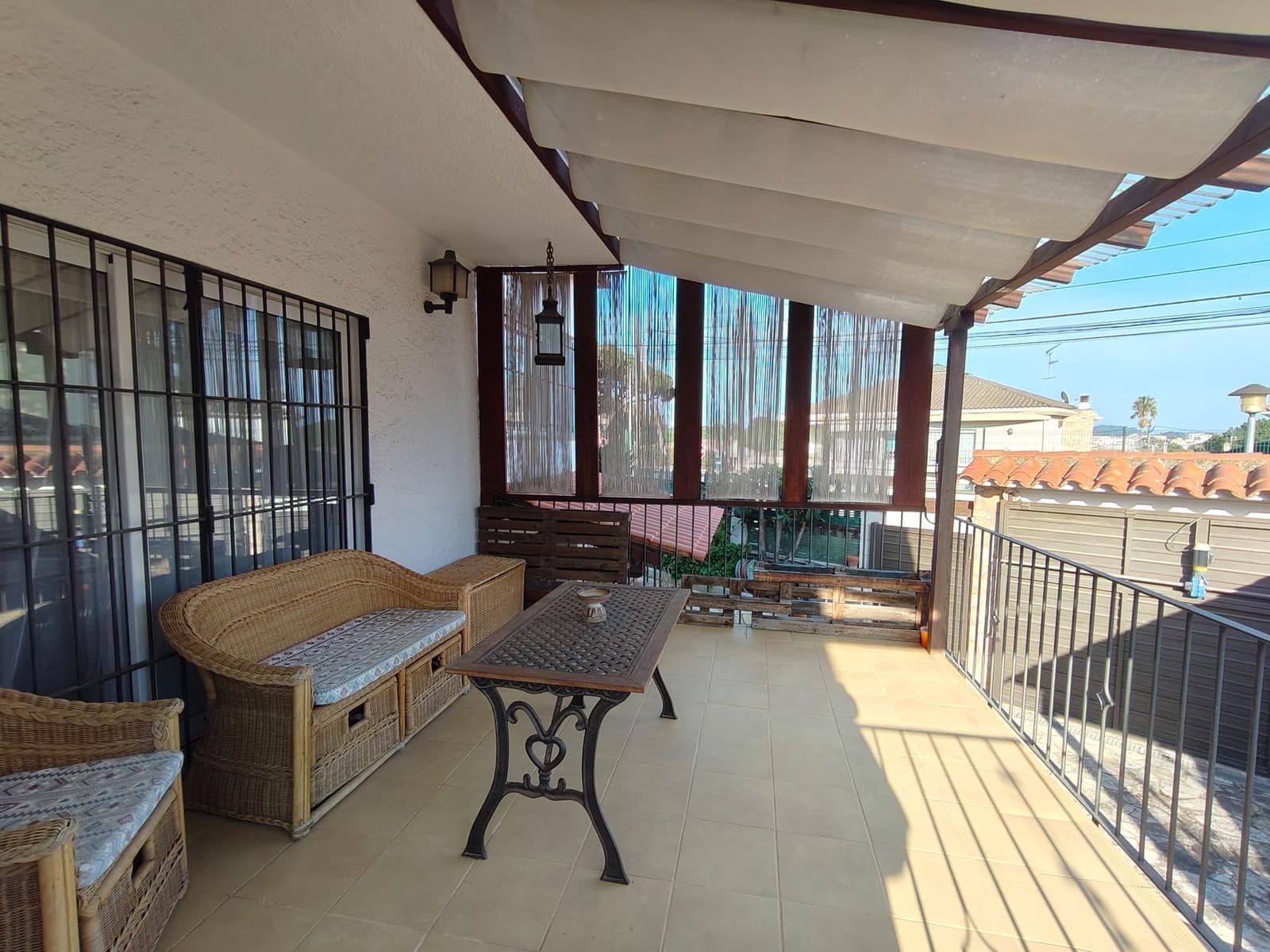 4 makuuhuone Huvila myytävänä paikassa Sant Antoni de Calonge mukana uima-altaan 
autotalli - 525 000 € (Ref: 9110157)