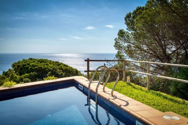 4 soveværelse Villa til salg i Sant Feliu de Guíxols med swimmingpool - € 1.725.000 (Ref: 9183550)