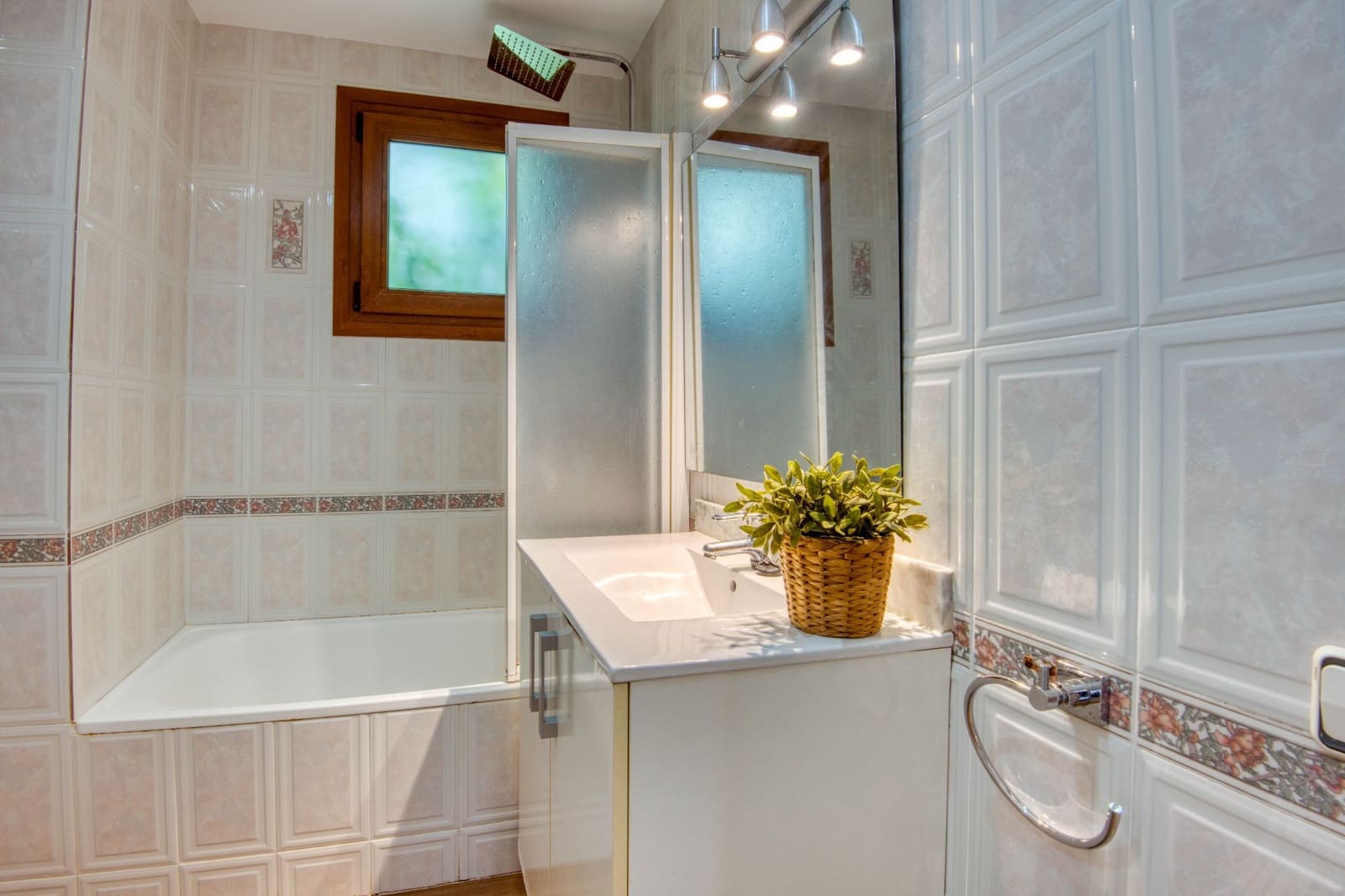 4 bedroom Villa for sale in Calonge i Sant Antoni - € 525,000 (Ref: 9217234)