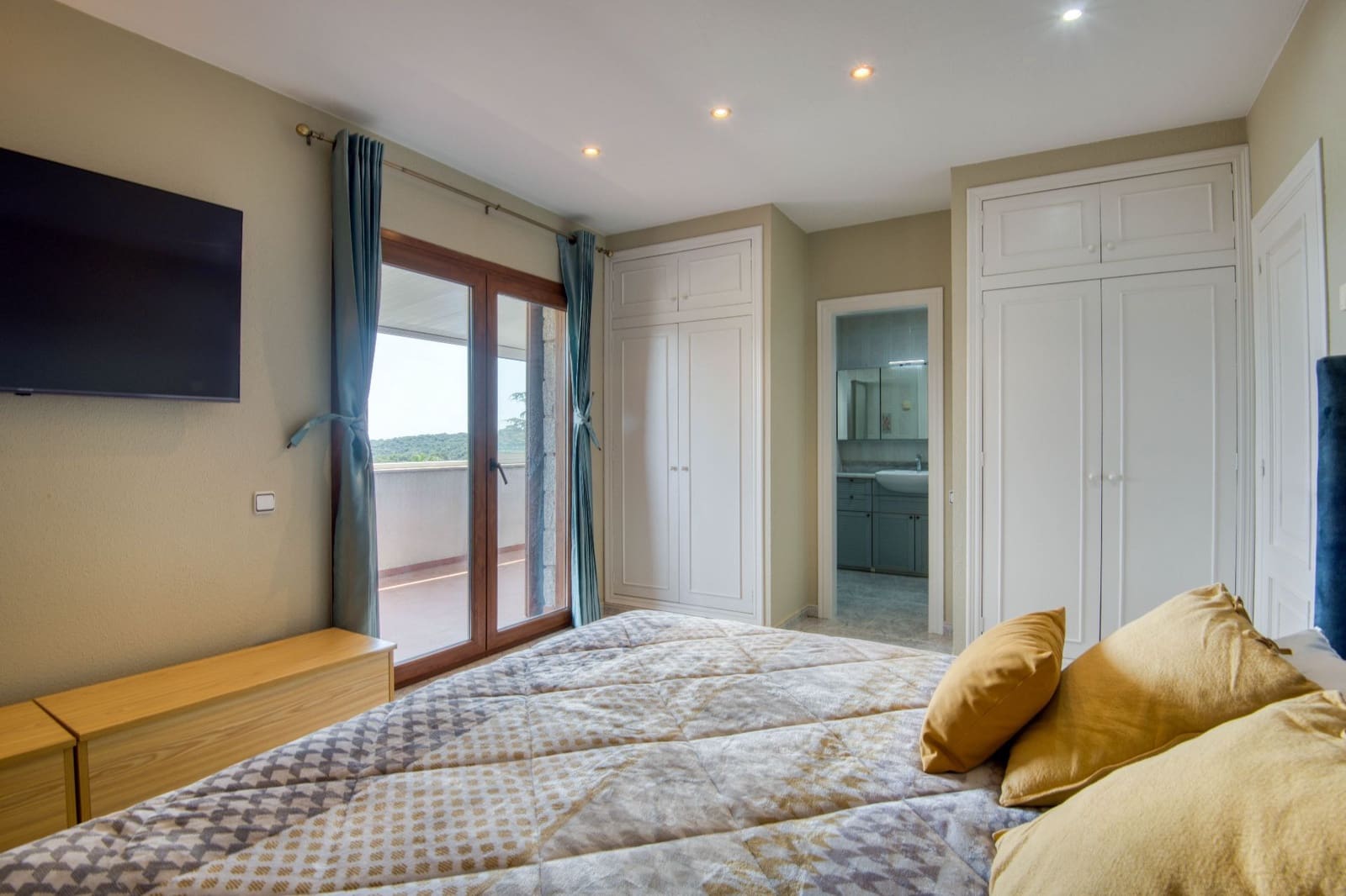 4 bedroom Villa for sale in Calonge i Sant Antoni - € 525,000 (Ref: 9217234)