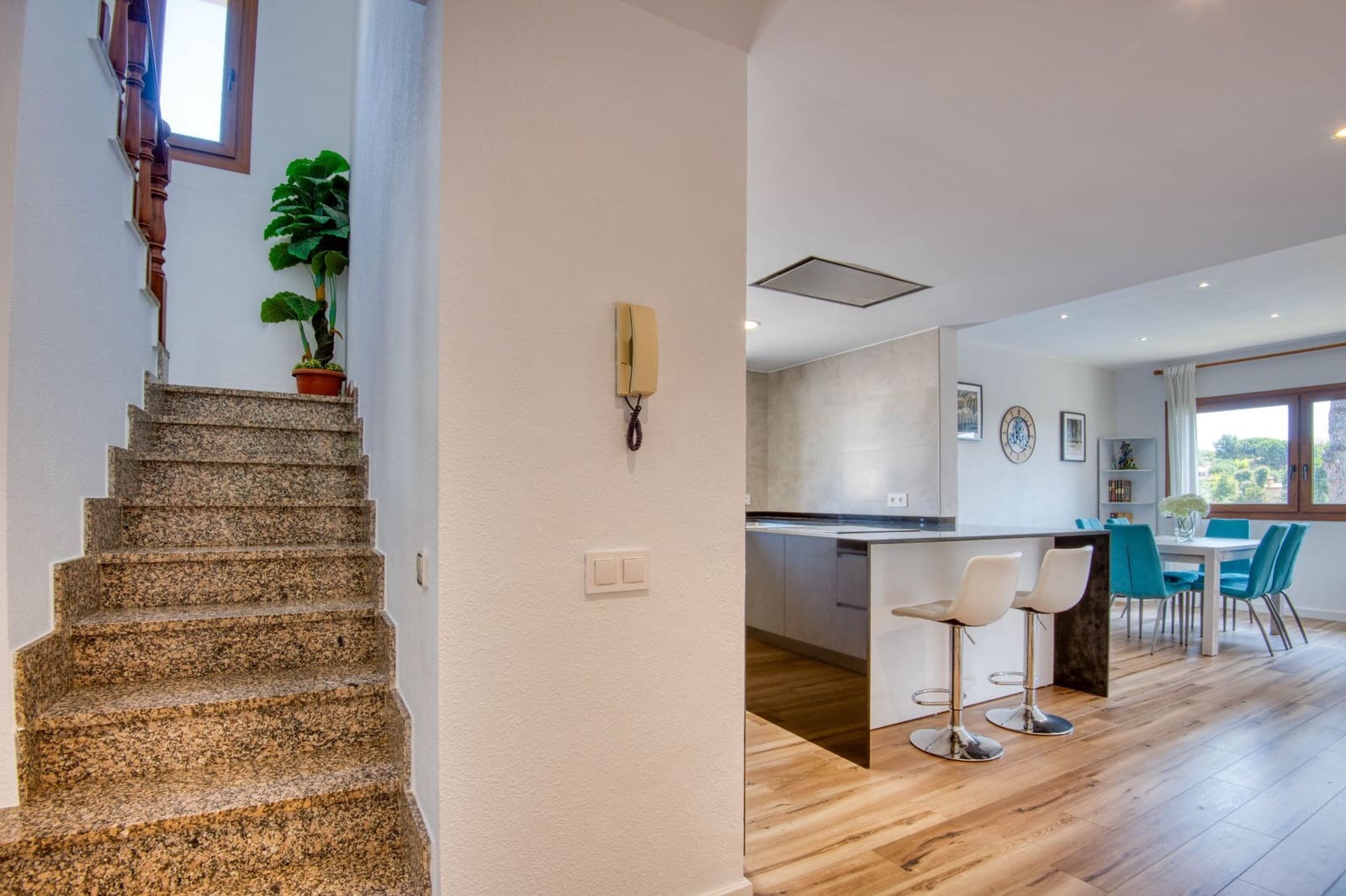 4 bedroom Villa for sale in Calonge i Sant Antoni - € 525,000 (Ref: 9217234)