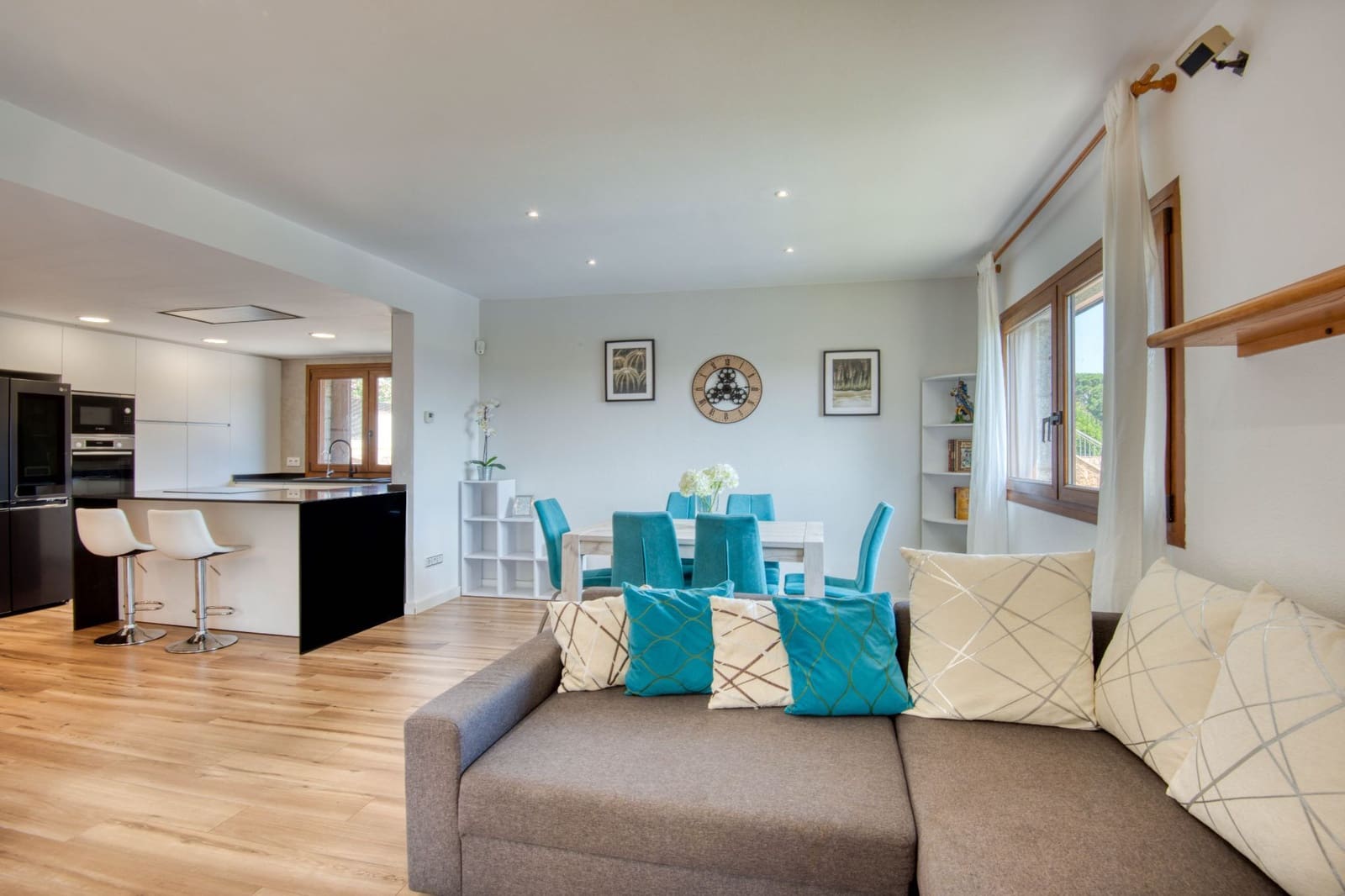 4 bedroom Villa for sale in Calonge i Sant Antoni - € 525,000 (Ref: 9217234)