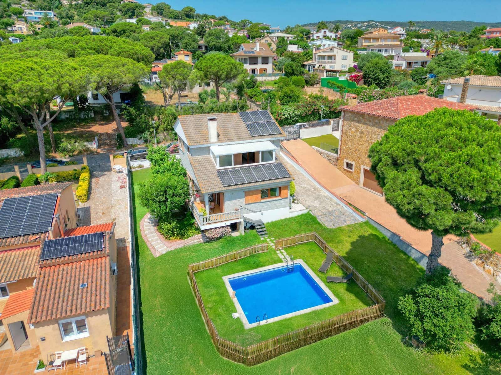 4 bedroom Villa for sale in Calonge i Sant Antoni - € 525,000 (Ref: 9217234)