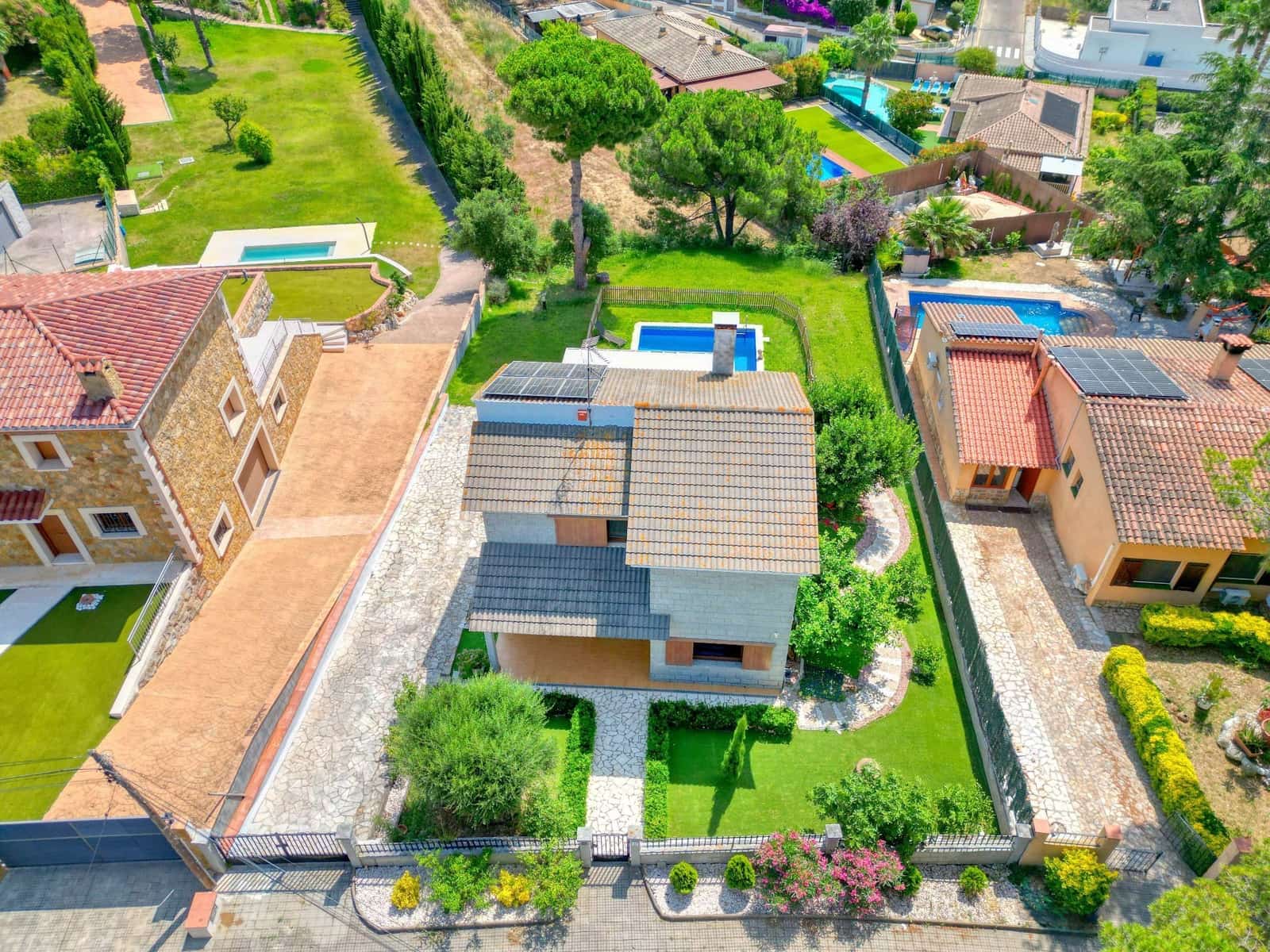 4 bedroom Villa for sale in Calonge i Sant Antoni - € 525,000 (Ref: 9217234)