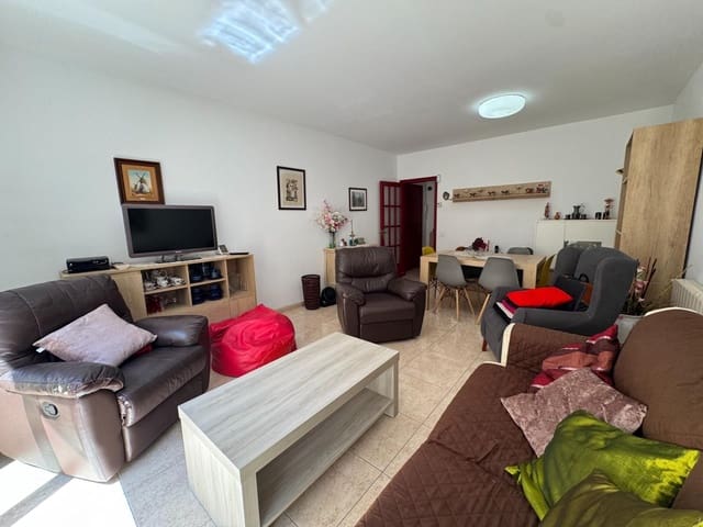 3 soveværelse Lejlighed til salg i Sant Feliu de Guíxols med garage - € 250.000 (Ref: 9247003)