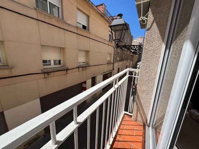 3 soveværelse Lejlighed til salg i Sant Feliu de Guíxols med garage - € 250.000 (Ref: 9247003)