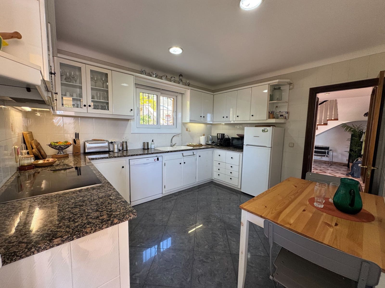 4 bedroom Villa for sale in Sant Feliu de Guixols - € 670,000 (Ref: 9406278)