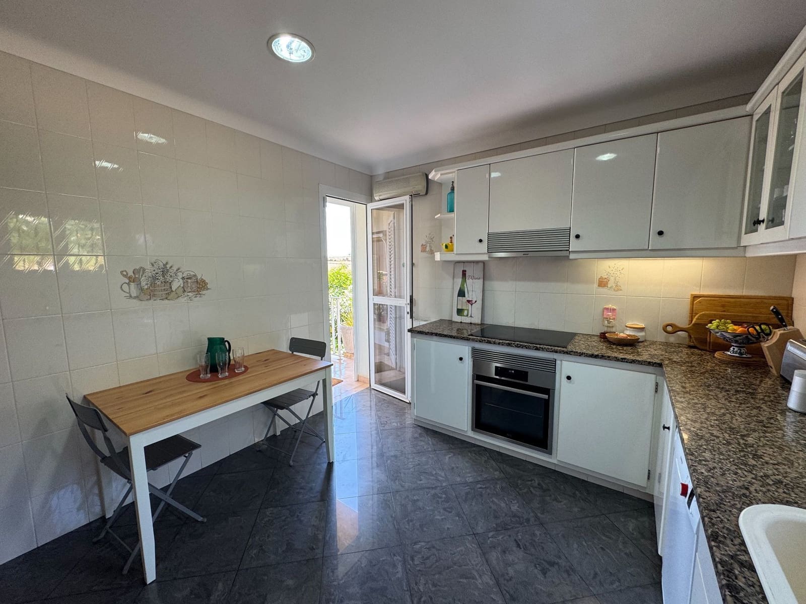 4 bedroom Villa for sale in Sant Feliu de Guixols - € 670,000 (Ref: 9406278)