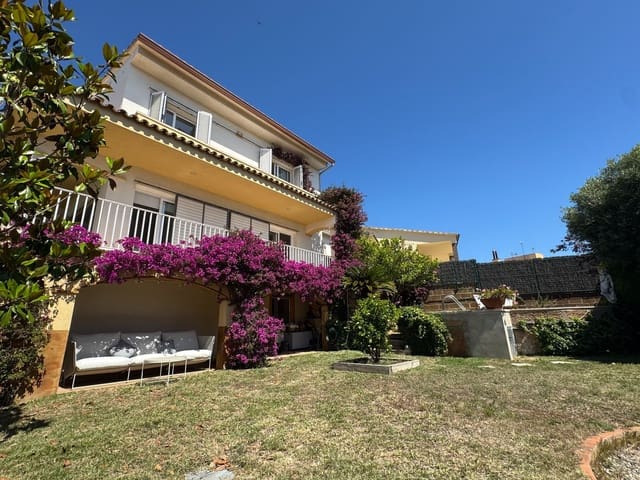 4 soveværelse Villa til salg i Sant Feliu de Guíxols - € 670.000 (Ref: 9406278)