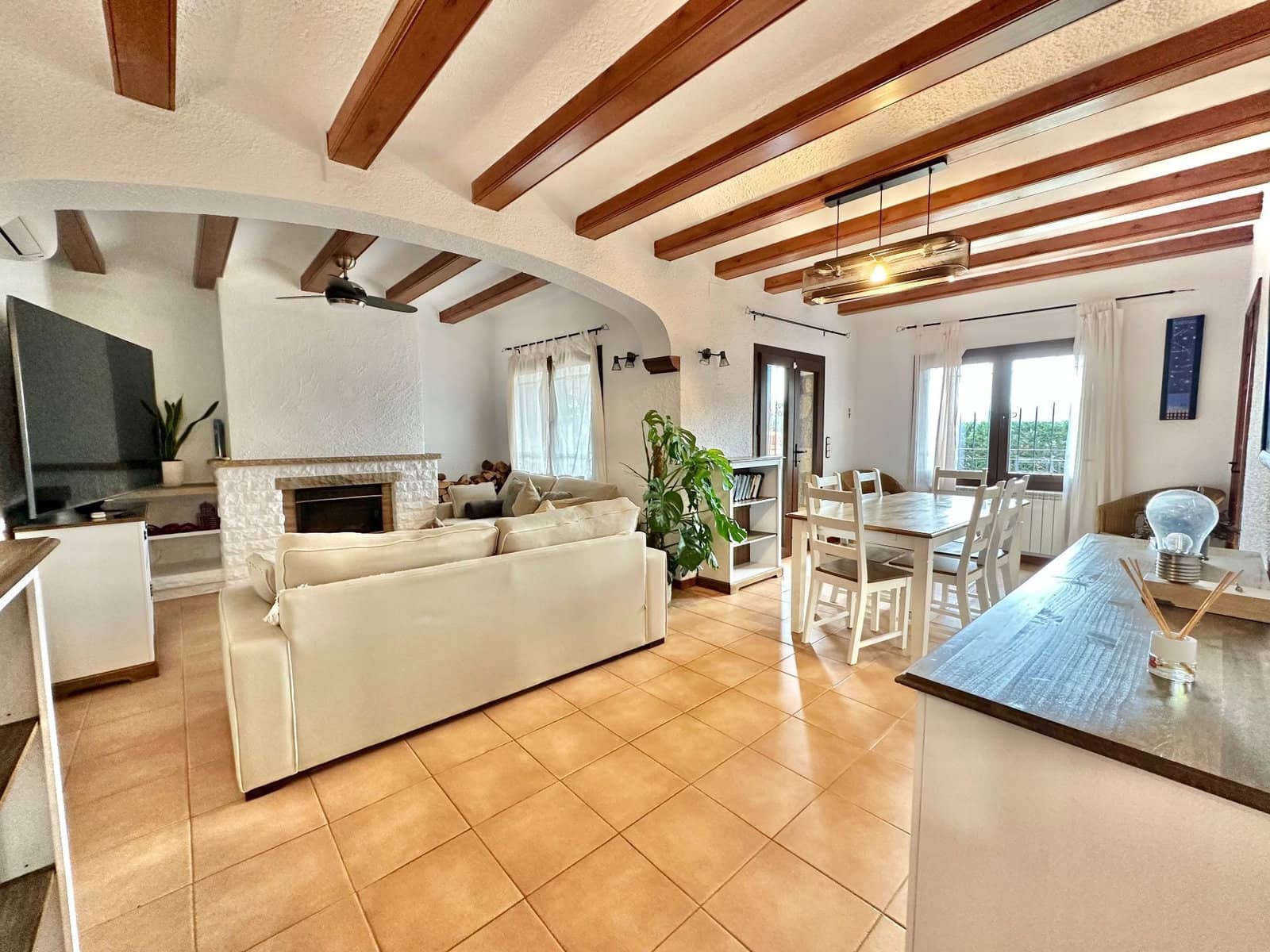 4 bedroom Villa for sale in Calonge i Sant Antoni with pool garage - € 695,000 (Ref: 9406279)