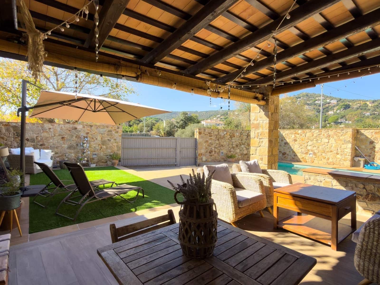 Chalet de 3 habitaciones en Calonge i Sant Antoni en venta con garaje - 760.000 € (Ref: 9673914)