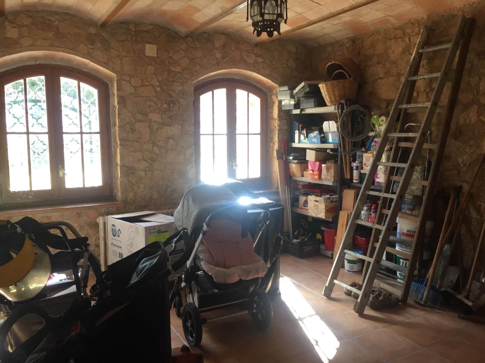 8 bedroom Villa for sale in Sant Feliu de Guixols with garage - € 1,150,000 (Ref: 9673915)