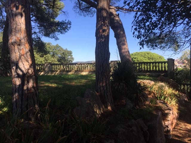 Chalet de 8 habitaciones en Sant Feliu de Guíxols en venta con garaje - 1.150.000 € (Ref: 9673915)