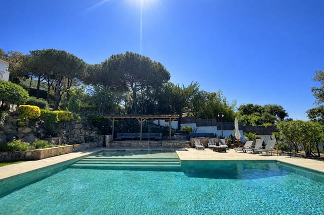 Chalet de 7 habitaciones en Santa Cristina d'Aro en venta - 1.375.000 € (Ref: 9698067)