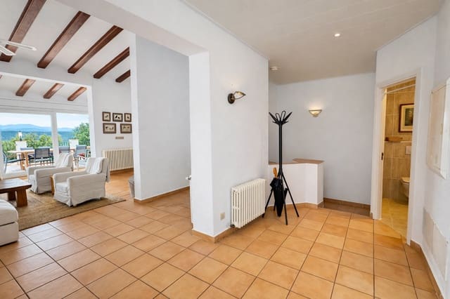 Chalet de 7 habitaciones en Santa Cristina d'Aro en venta - 1.375.000 € (Ref: 9698067)