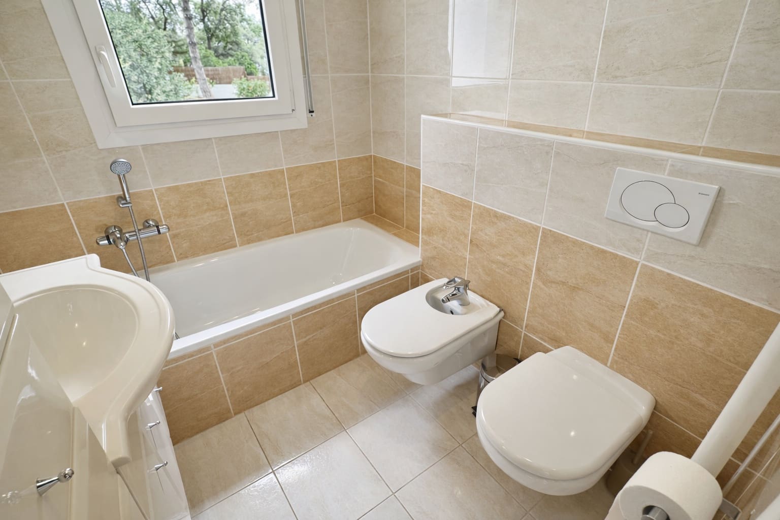 7 bedroom Villa for sale in Santa Cristina d'Aro - € 1,375,000 (Ref: 9698067)