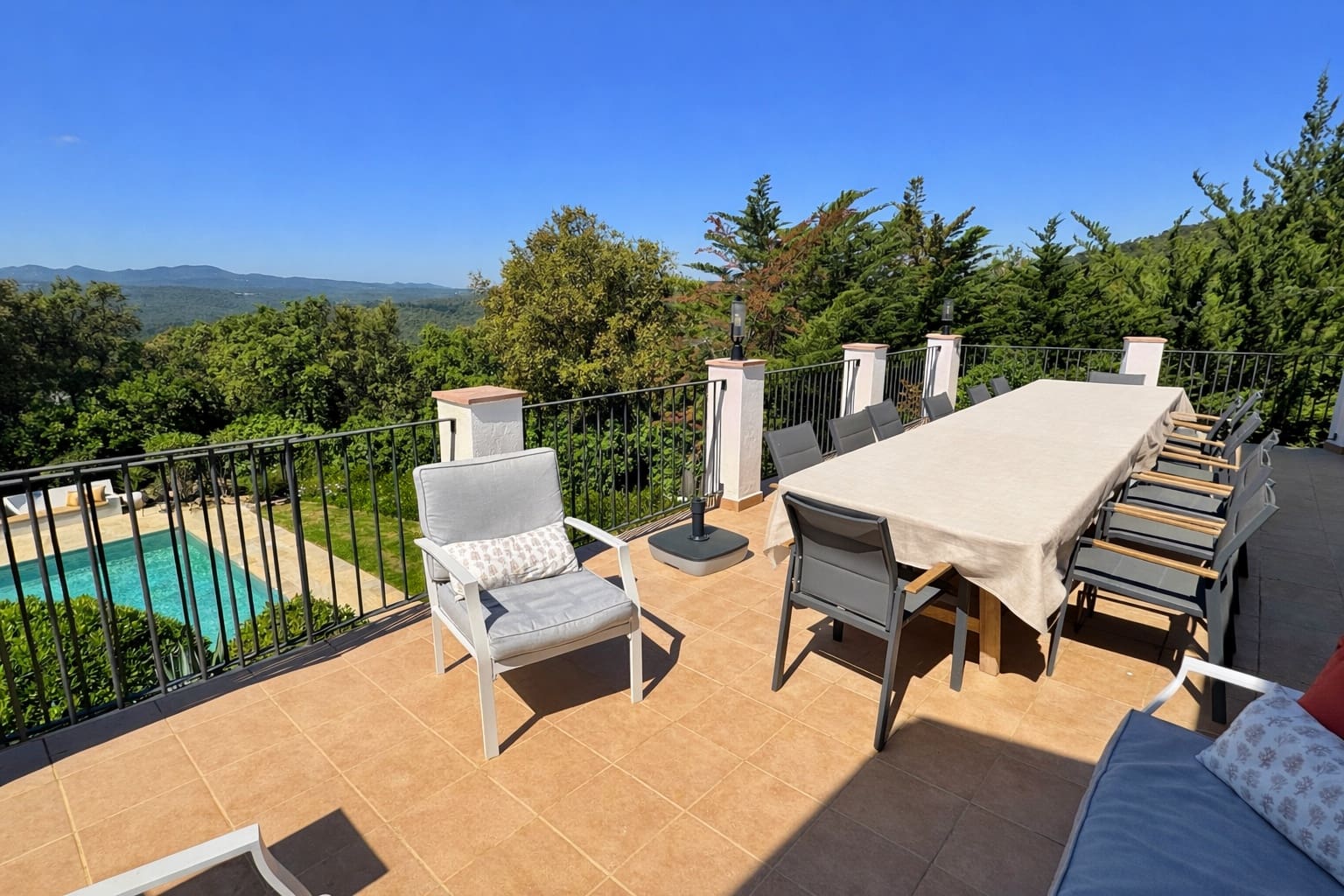 7 bedroom Villa for sale in Santa Cristina d'Aro - € 1,375,000 (Ref: 9698067)