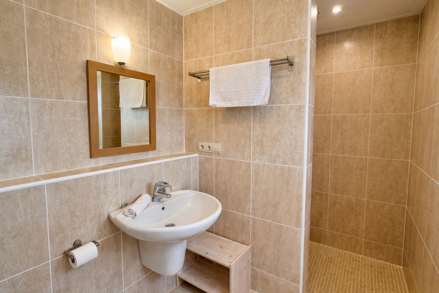 7 bedroom Villa for sale in Santa Cristina d'Aro - € 1,375,000 (Ref: 9698067)