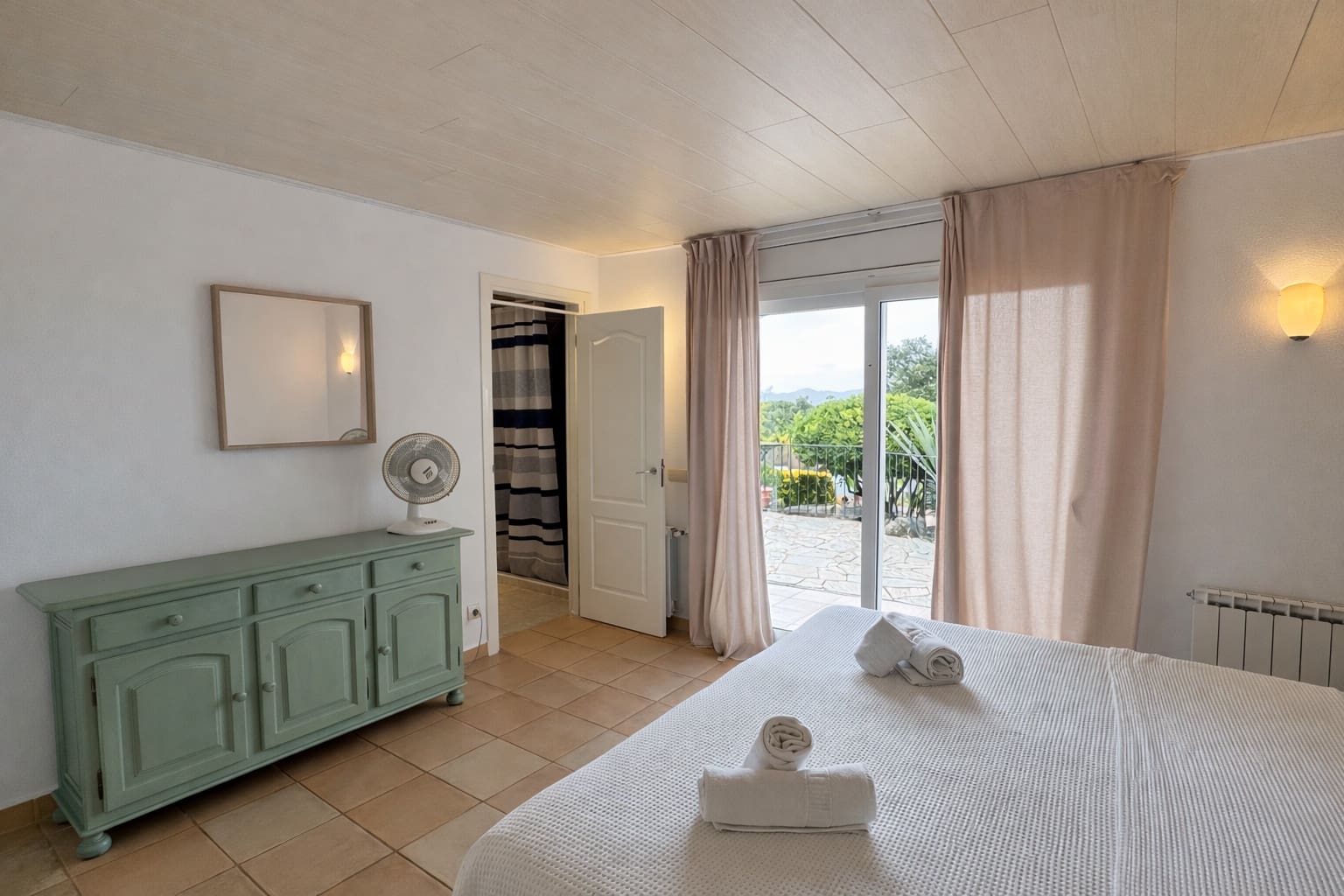 7 bedroom Villa for sale in Santa Cristina d'Aro - € 1,375,000 (Ref: 9698067)