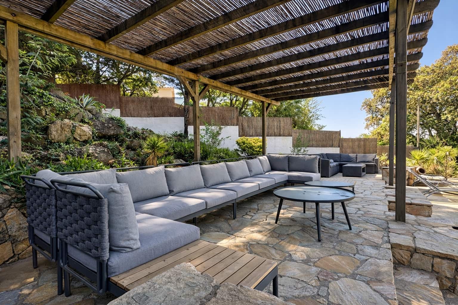 7 bedroom Villa for sale in Santa Cristina d'Aro - € 1,375,000 (Ref: 9698067)