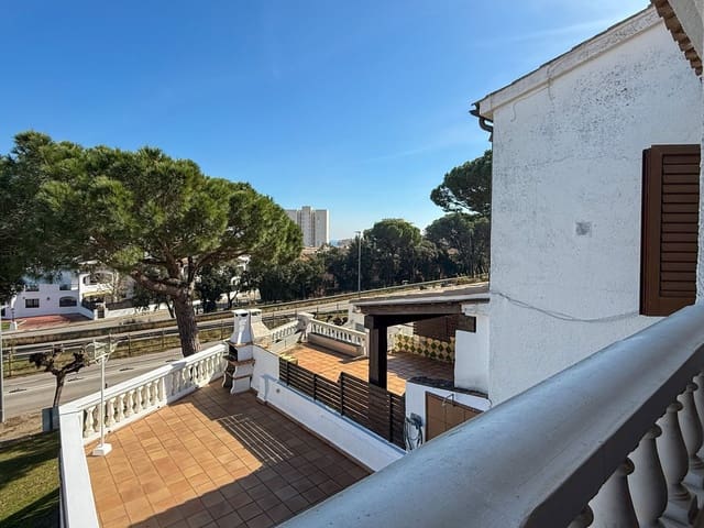 2 bedroom Terraced Villa for sale in Sant Antoni de Calonge, Calonge i Sant Antoni with pool - € 319,000 (Ref: 9701379)