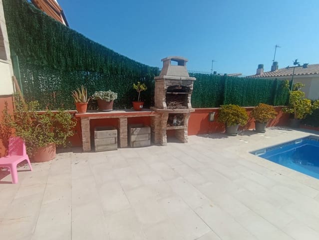 4 slaapkamer Villa te koop in Sant Joan de Palamós, Palamós - € 650.000 (Ref: 9701380)