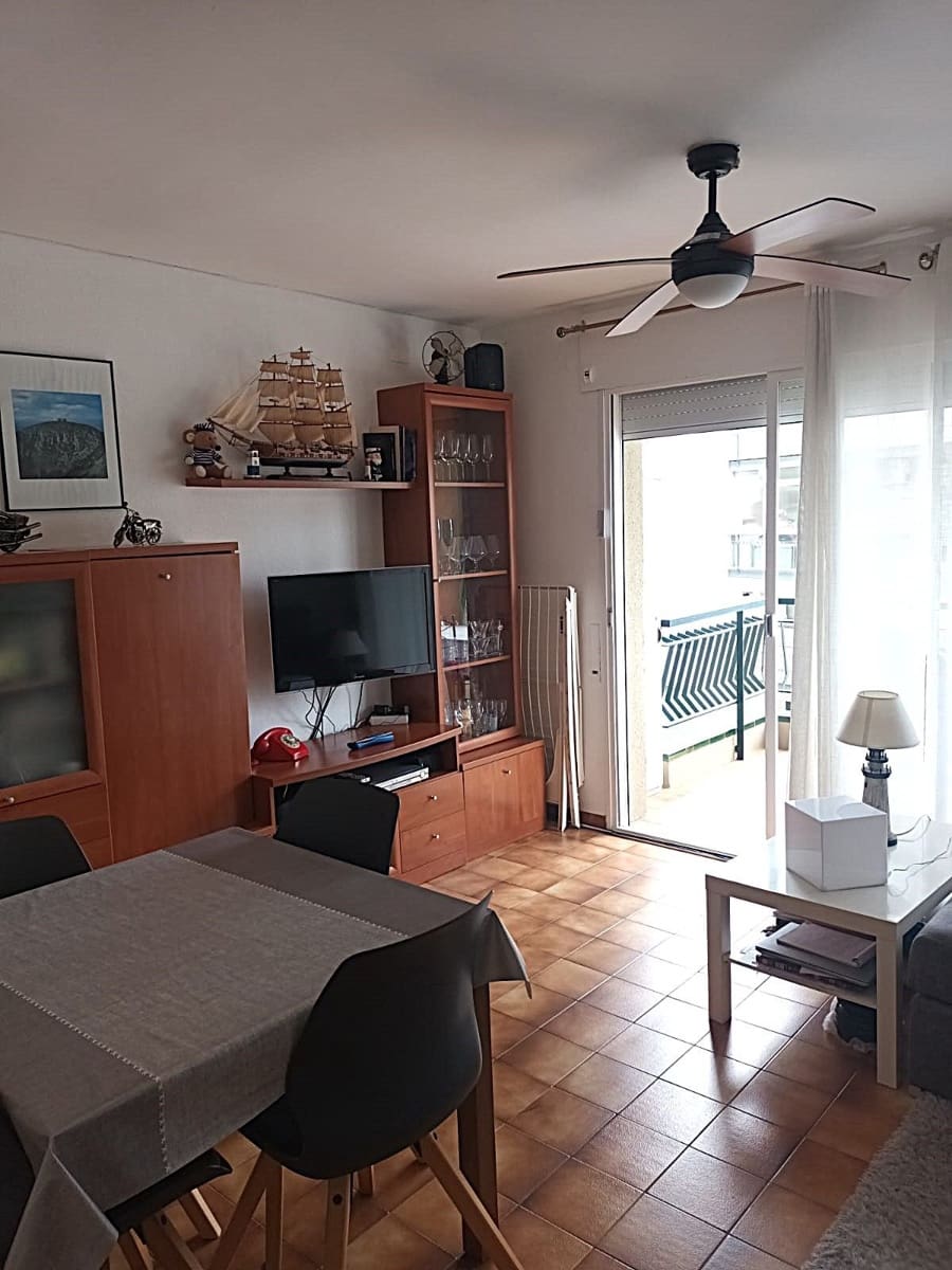 2 bedroom Apartment for sale in Platja d'Aro - € 330,000 (Ref: 9721398)