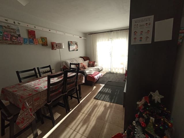Apartamento de 2 habitaciones en Palamós en venta - 230.000 € (Ref: 9817857)