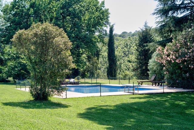 10 soveværelse Finca/Landehus til salg i Sant Martí Vell med swimmingpool garage - € 2.000.000 (Ref: 9937790)