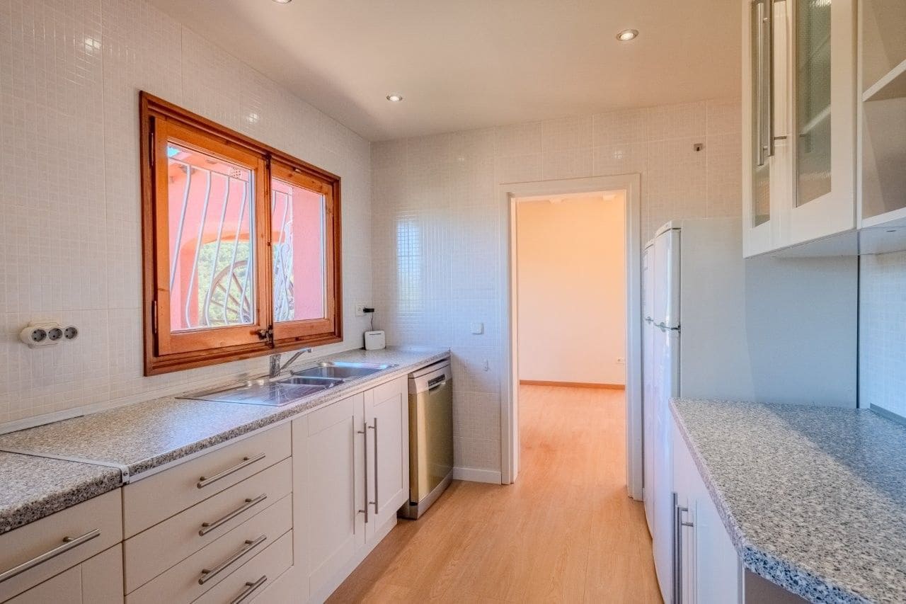5 soveværelse Villa til salg i Calonge i Sant Antoni med swimmingpool garage - € 595.000 (Ref: 9963396)