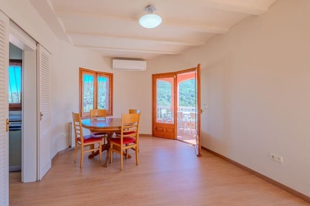 5 soveværelse Villa til salg i Calonge i Sant Antoni med swimmingpool garage - € 550.000 (Ref: 9963396)