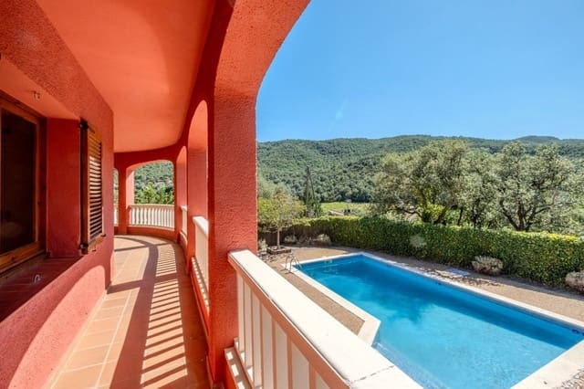 5 soveværelse Villa til salg i Calonge i Sant Antoni med swimmingpool garage - € 550.000 (Ref: 9963396)