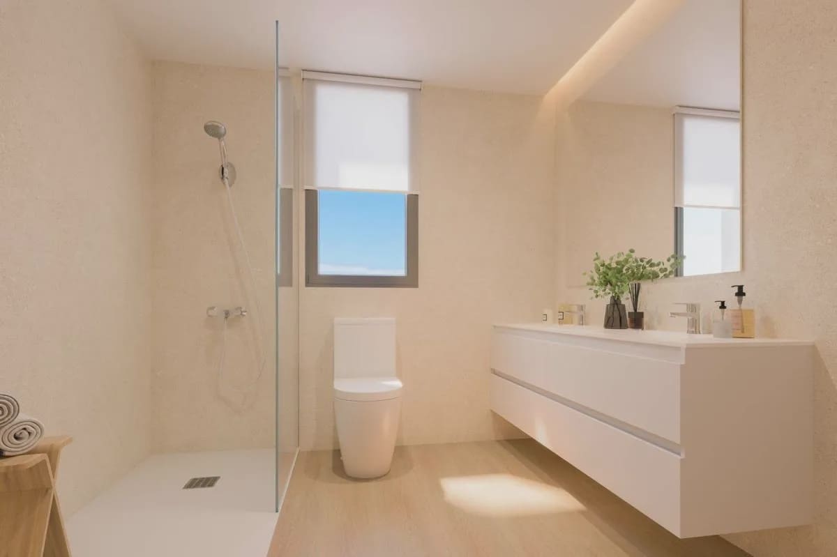 Apartamento de 2 habitaciones en Manilva en venta con piscina - 357.543 € (Ref: 10003868)